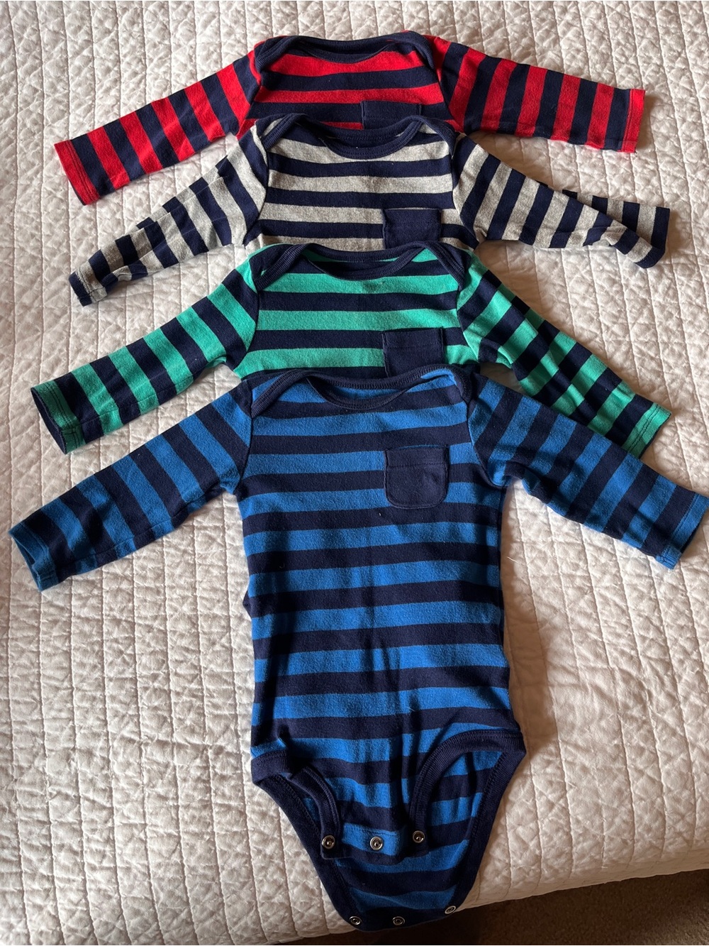 Carter’s Long-sleeve Striped Onesies with Pockets 6m